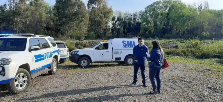 Mujer encontrada fallecida habría caído de manera accidental a canal en Rancagua