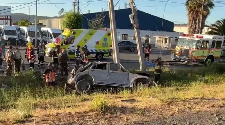 Dos muertos y un heridos de gravedad deja accidente de tránsito en Talca