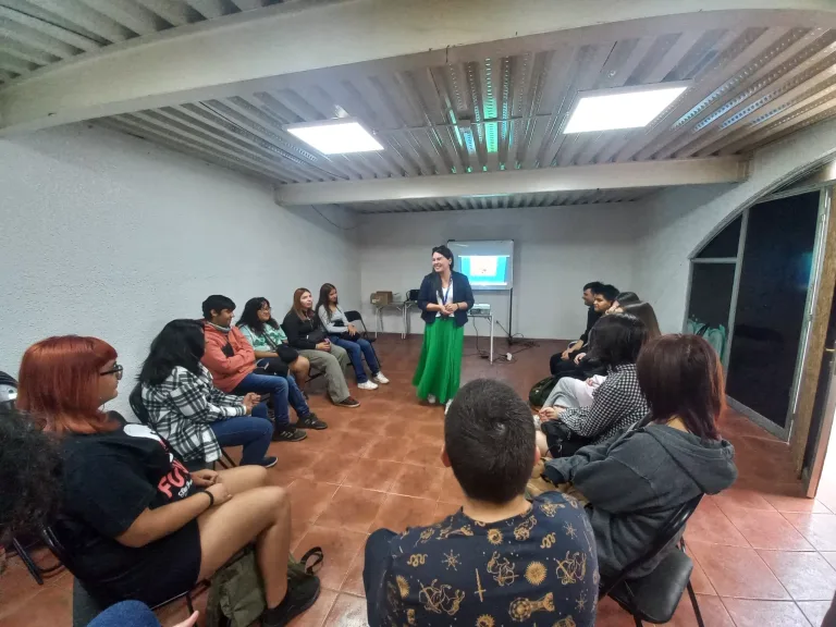 Se realizó taller de intervención psicológica para jóvenes  en Curicó