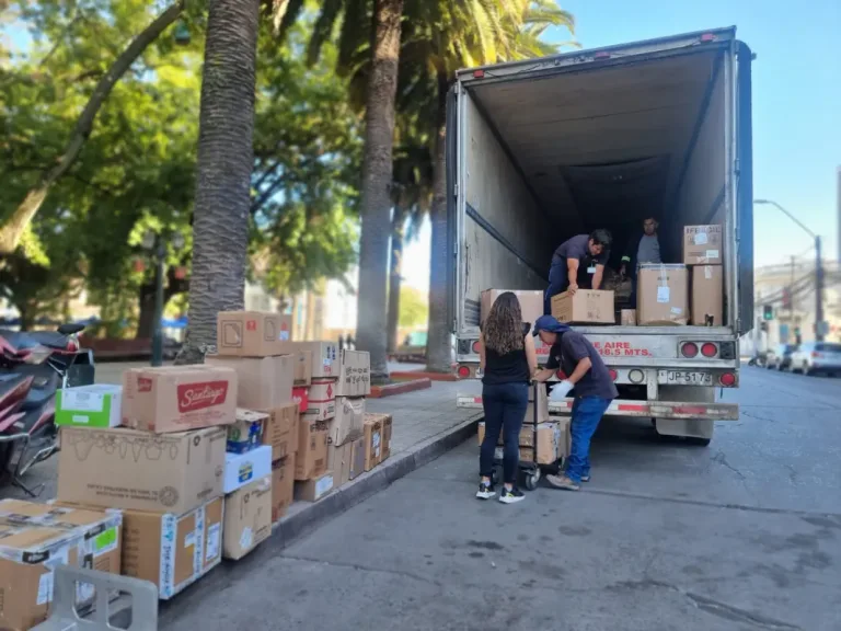 Salió camión cargado con ayuda para familias afectadas por los incendios forestales en la región de Valparaíso