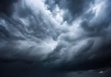 Llaman a extremar precauciones ante nuevas alertas meteorológicas en Maule y O'Higgins Ante la inminente temporada de lluvias, el Diputado Hugo Rey insta a la preparación anticipada para mitigar posibles daños