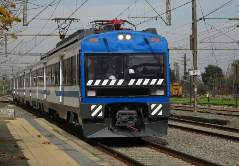 Mujer muere atropellada por tren de pasajeros en la comuna de Requinoa