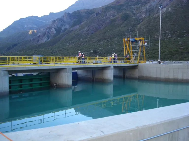 Ordenan cierre de bocatomas en la región de O’Higgins por protección en caso de crecidas por lluvia