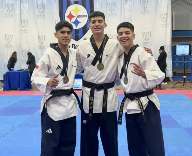 Deportistas marciales curicanos obtienen medallas de oro en torneo realizado en el sur del país