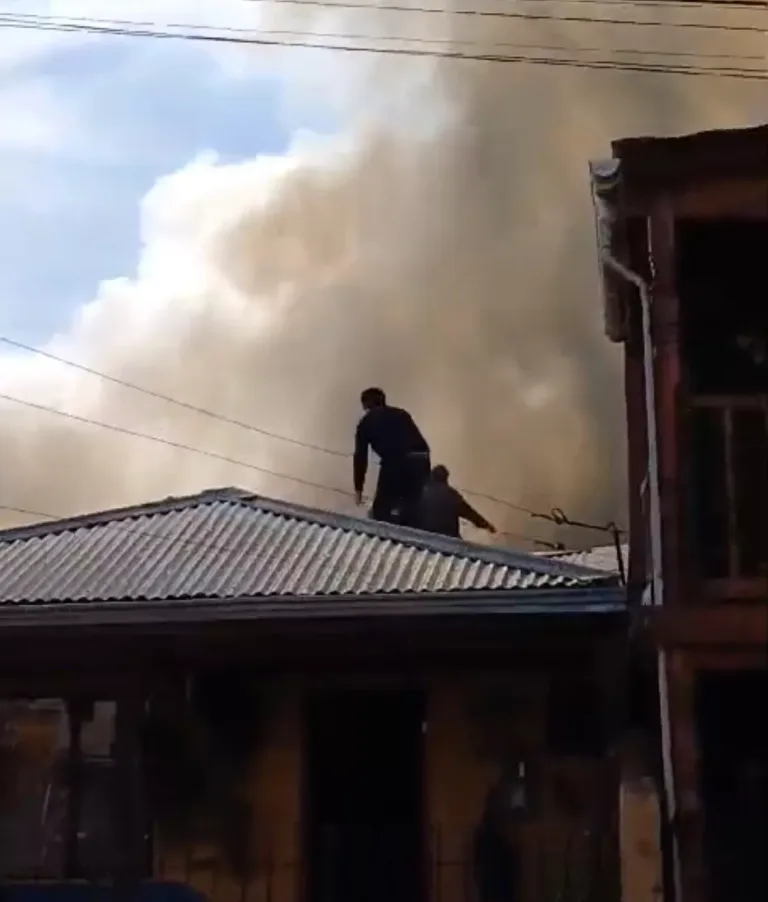 Incendio afectó al menos siete viviendas en el sector Huique de la comuna de Palmilla