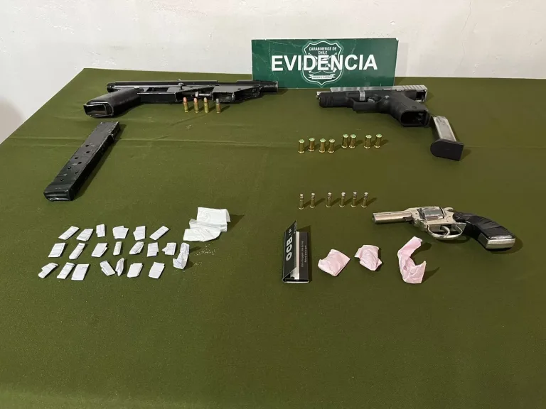 Tres detenidos por microtráfico de drogas y porte Ilegal de Arma de Fuego en Retiro