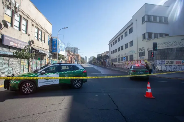 Muere sargento de Carabineros tras ser baleado afuera del Teatro Caupolicán: “deja a su familia y dos hijos afectados”