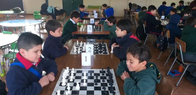 El deporte ciencia tuvo cita en el Colegio Orchard de Curicó