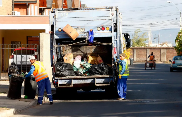 Atención Curicó  este 18-19-20 no habrá retiro de residuos domiciliarios en la ciudad