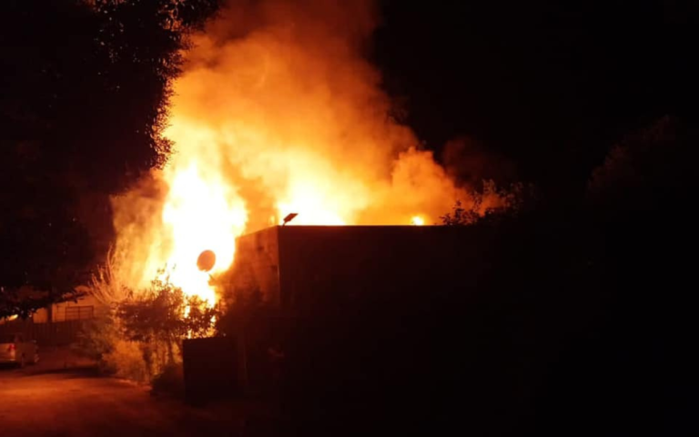 Incendio destruye vivienda en el sector Palquibudis en Rauco