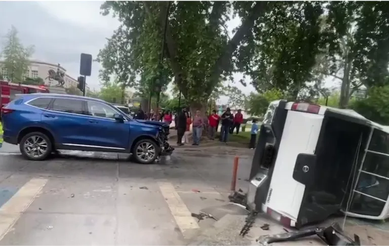 Grave colisión en Talca deja tres estudiantes Liceo Abate Molina lesionados de consideración