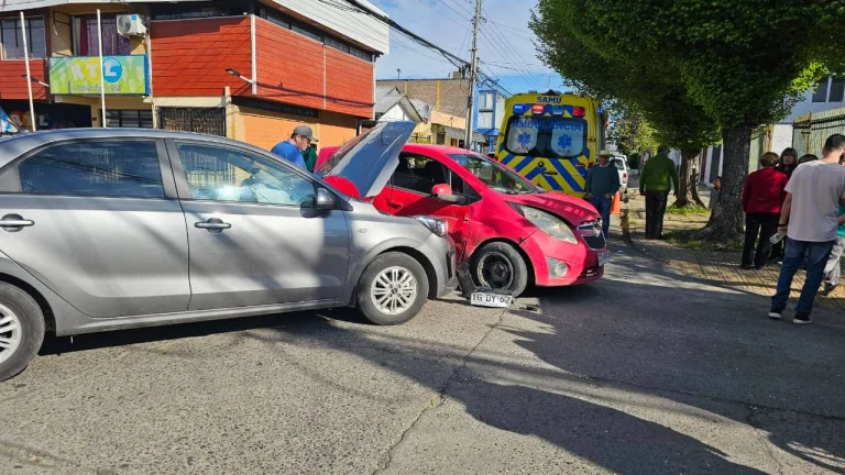 Accidente de tránsito movilizó a organismos de emergencia en Curicó