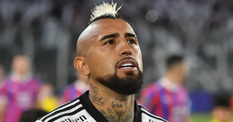 Confuso incidente nocturno involucra a Arturo Vidal y jugadores de Colo Colo en Vitacura