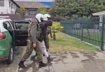 Detienen a tres sujetos por porte ilegal de armas y receptación en operativo policial en Santa Cruz detenido iloca