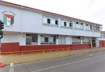 Escuela Palestina de Curicó refuerza medidas de seguridad tras amenaza y mantiene clases con normalidad escula palestina-curico