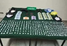 Detienen a dos sujetos por tráfico de drogas y porte ilegal de armas en Molina Detienen a dos sujetos por tráfico de drogas y porte ilegal de armas en Molina