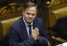 Senador Matías Walker confirma transferencia de1.6 millones vinculada a su hijo y refuta insinuaciones de irregularidades Senador Matías Walker