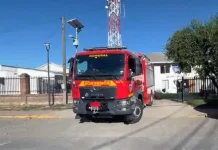 Incendio en la comuna de Maule mantiene Alerta Roja y suma refuerzos de Bomberos bomberos-romeral