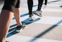 trote-paso-peatonal-zapatillas
