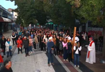 Diócesis de Talca invita a vivir la Semana Santa con esperanza y fe en toda la región 6a8e51cd-a5df-4379-ad6d-4694e9cddb9e
