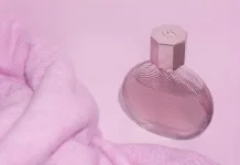 Cuáles son los perfumes que ha sacado Ariana Grande a lo largo de su carrera-2