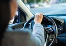 conducir-mujer-auto