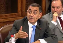 Diputado Javier Muñoz impulsa propuesta para actualizar la Ley del Mono y ampliar regularización de viviendas