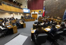Estudiantes de Curicó vivieron jornada legislativa como “senadoras por un día” en el Congreso Nacional Estudiantes de Curicó vivieron jornada legislativa como “senadoras por un día” en el Congreso Nacional-4