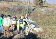 Volcamiento de vehículo deja a conductora lesionada en las cercanías de Nancagua IMG_6797