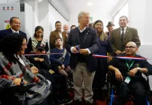Municipalidad de Curicó inaugura ascensor y mejora acceso para personas con movilidad reducida