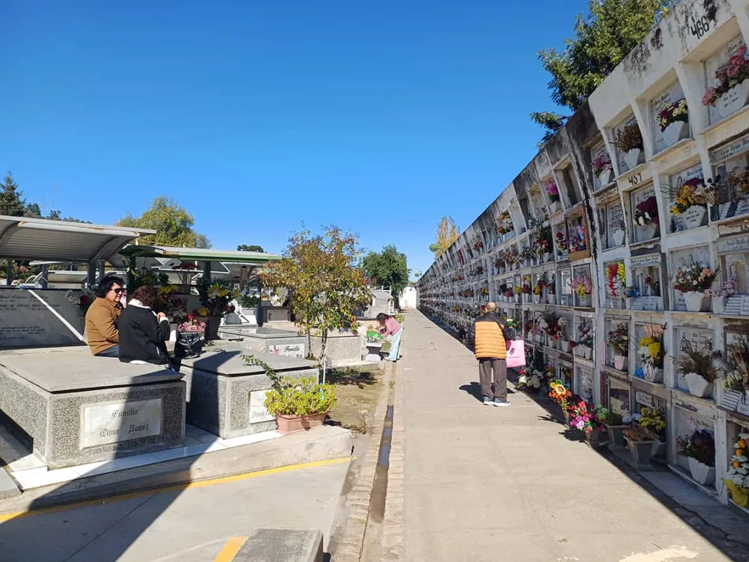 Cementerio Municipal Realizara Historica Ceremonia Junto A La Armada De Chile