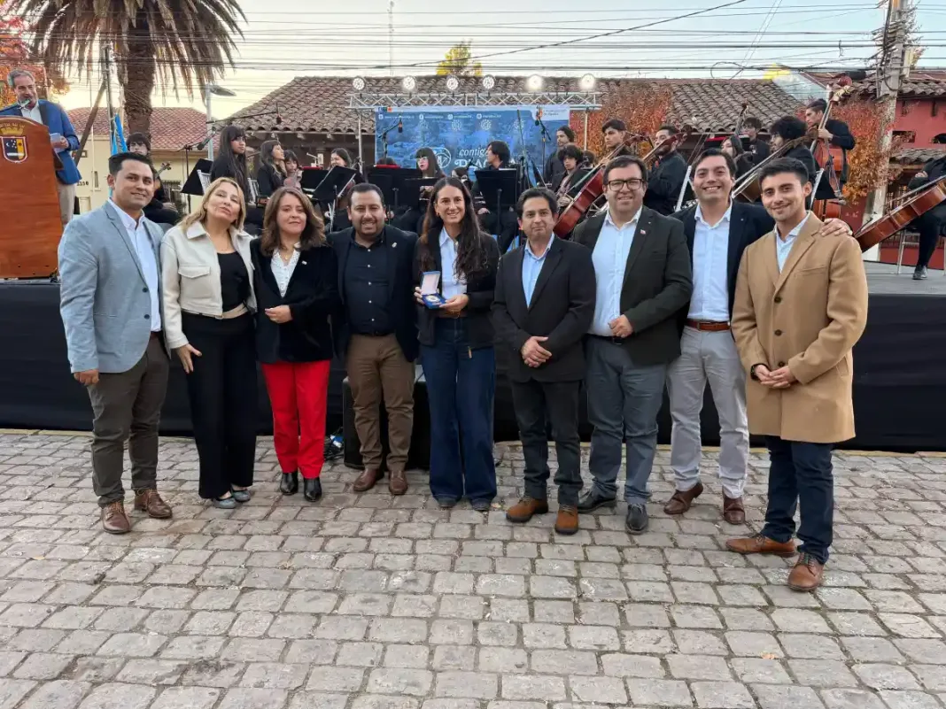 Empresa De La Provincia De Colchagua Recibio Medalla En El Aniversario 132 De Placilla 2