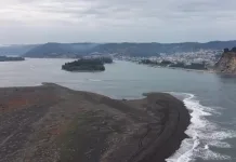 Continúa intensa búsqueda de pescador desaparecido tras caer al mar en la desembocadura del río Maule Rio-Maule