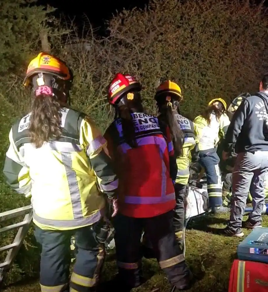 Accidente De Transito Dejaria Al Menos Cuatro Personas Lesionadas En La Comuna De Teno Noticia En Desarrollo