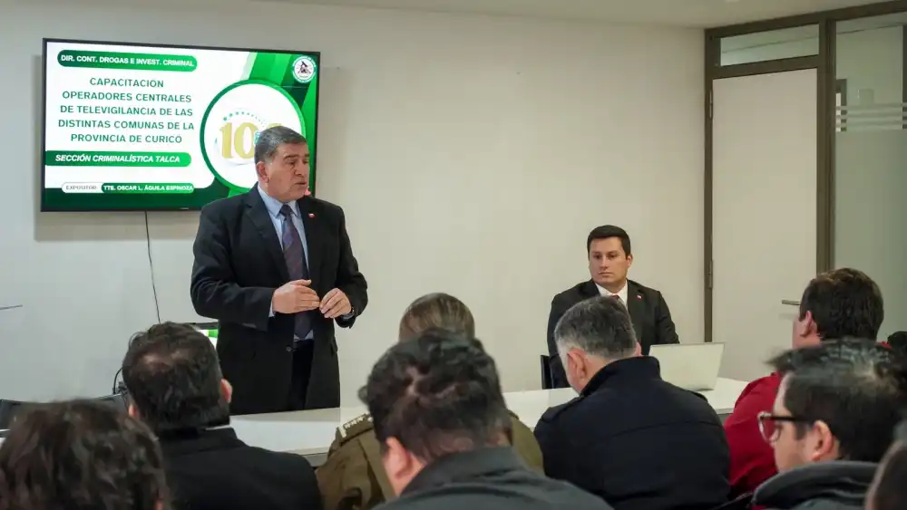 Capacitan A Operadores De Camaras De Televigilancia De Seis Comunas De La Provincia De Curico