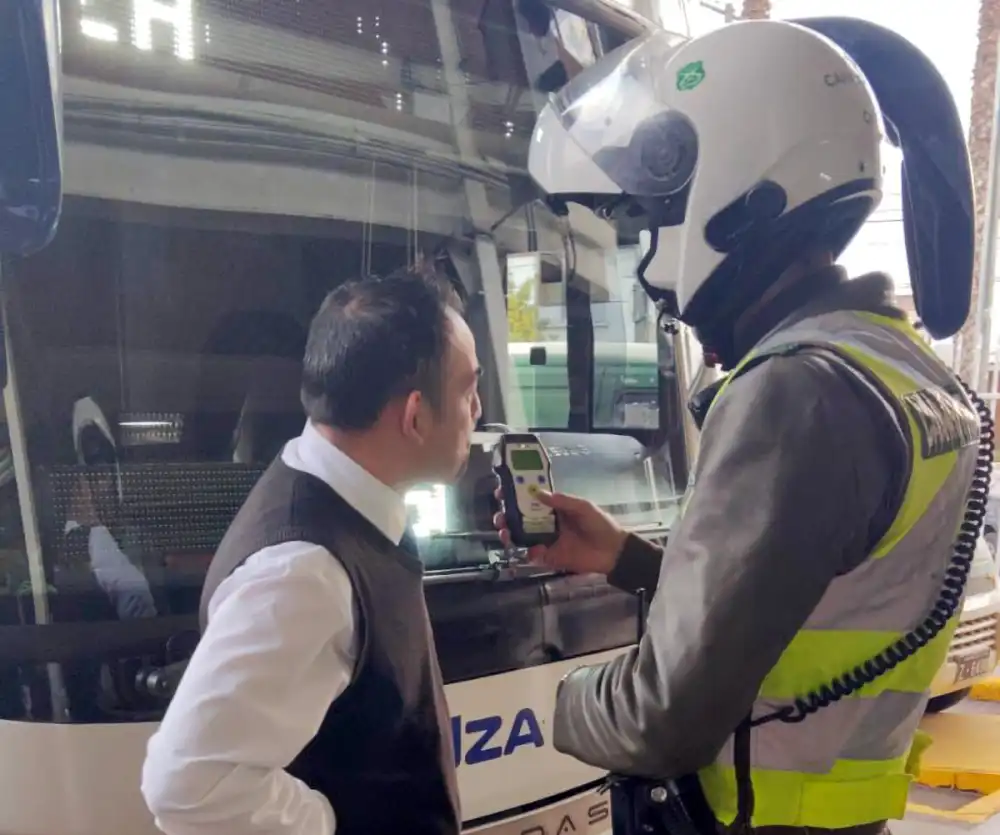 Carabineros Refuerza Controles En La Ruta 5 Sur Y Rutas Interiores De La Provincia De Curico Por Fin De Semana Largo