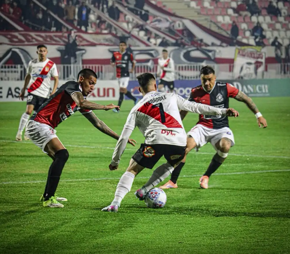 Curico Unido Derrota A Antofagasta Y Toma Distancia De La Zona Baja En La Liga De Ascenso