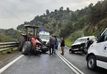 Dos Personas Lesionadas Deja Colision Entre Tractor Y Vehiculo En La Ruta J 60 En Rauco