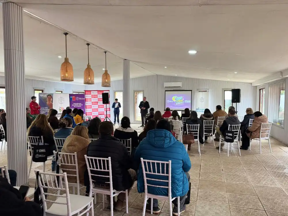 Emprendedores De Romeral Fortalecen Sus Negocios Con Capacitacion Sobre Ventas E Inteligencia Artificial