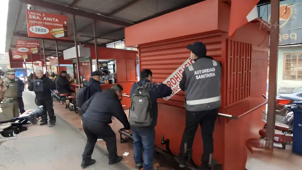Fiscalizacion Sanitaria En Sector De Carros De Completos De Talca Deja Cuatro Sumarios Y Una Prohibicion De Funcionamiento
