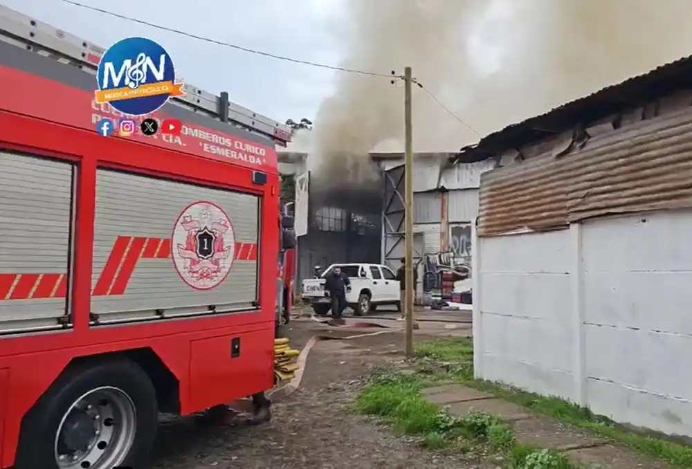 Incendio Afecto Bodega Y Estructura Habitada Por Una Familia En Curico