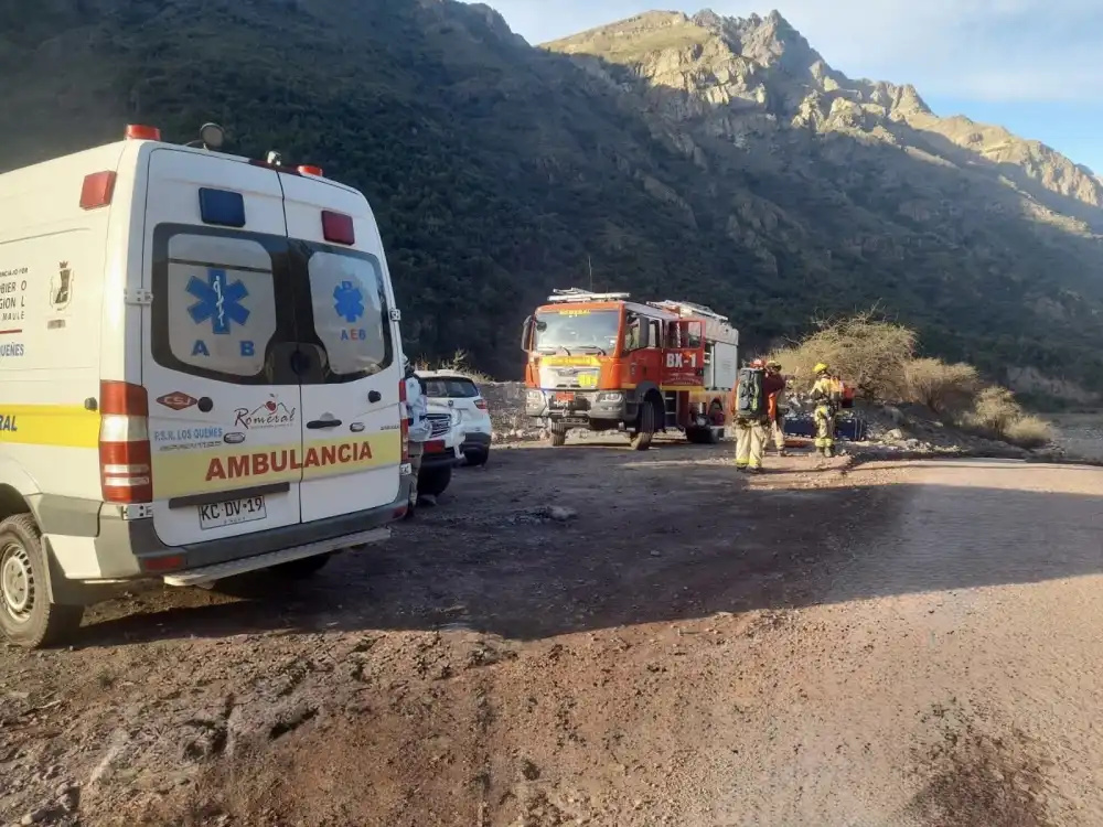 Menor Es Rescatado Tras Caer A Quebrada De Ocho Metros En El Sector Favio