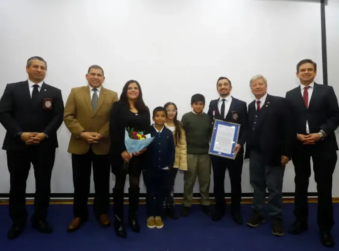 Municipio De Curico Rindio Homenaje A La Pdi En Su Aniversario Numero 93 Y Distinguio A Cinco Funcionarios Destacados 1