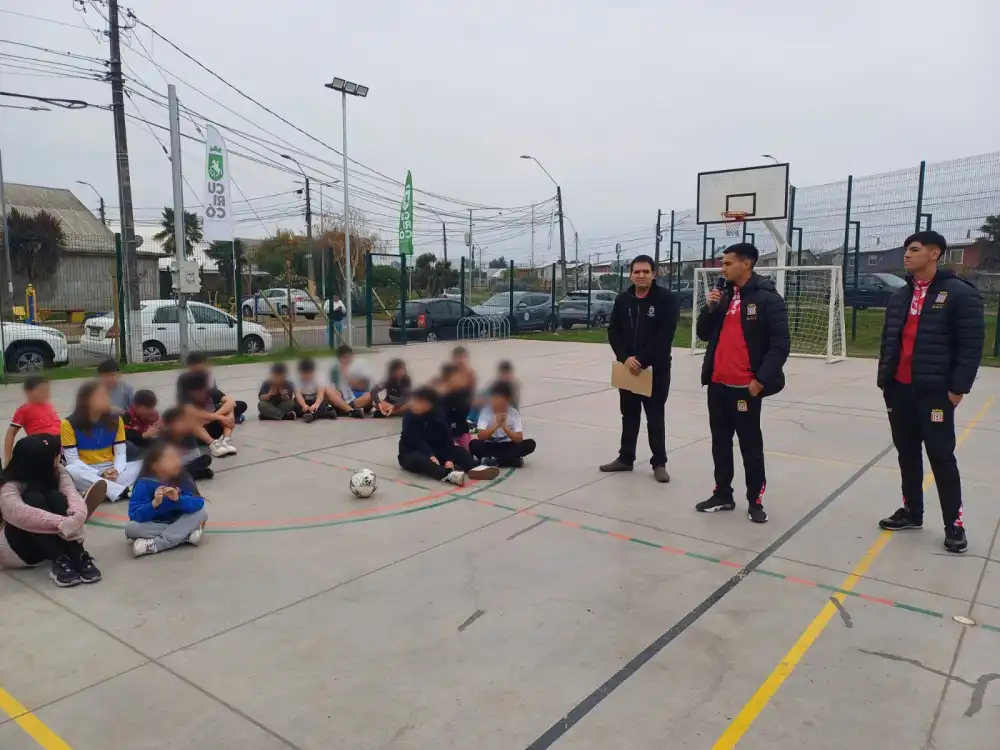 Ninos De Villa El Encanto Iii Participaron En Clinica Deportiva Y Campeonato De Futsal Impulsado Por Senda Previene