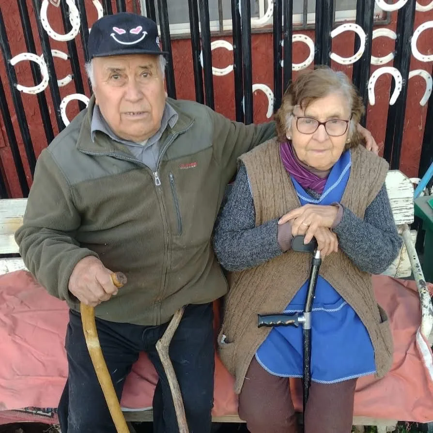 Pareja De Placilla Celebrara 70 Anos De Matrimonio Rodeada De Hijos Nietos Y Bisnietos