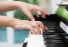 Dos proyectos de Curicó fueron seleccionados por el Teatro Regional del Maule para impulsar nuevas creaciones escénicas Piano - Manos