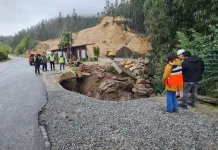 Cierran Acceso Por El Lado Norte Al Puente Cardenal Raul Silva Henriquez Por Socavon En Constitucion