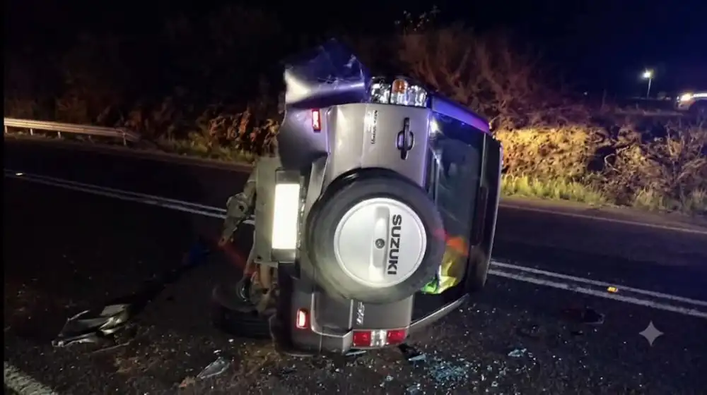 Colision Frontal Con Posterior Volcamiento Movilizo A Organismos De Emergencia A La Ruta 90 En El Sector San Gregorio En Nancagua