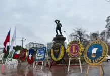 Destacan multitudinaria conmemoración del Día de la Bandera en Curicó pese a la lluvia Destacan Multitudinaria Conmemoracion Del Dia De La Bandera En Curico Pese A La Lluvia