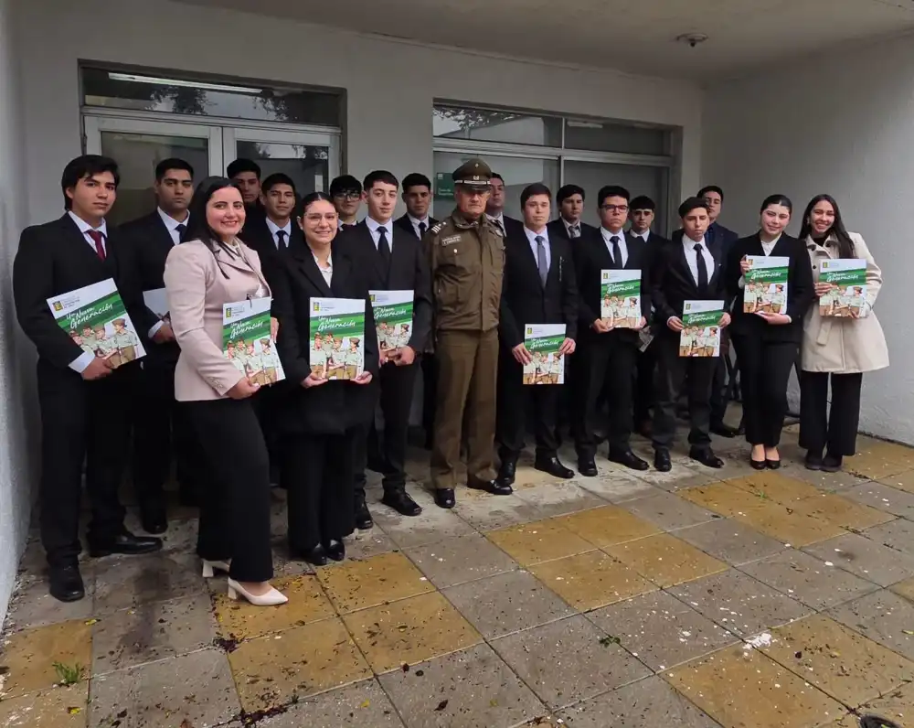 Diecinueve Jovenes De La Provincia De Curico Fueron Seleccionados Para Ingresar A La Escuela De Formacion De Carabineros